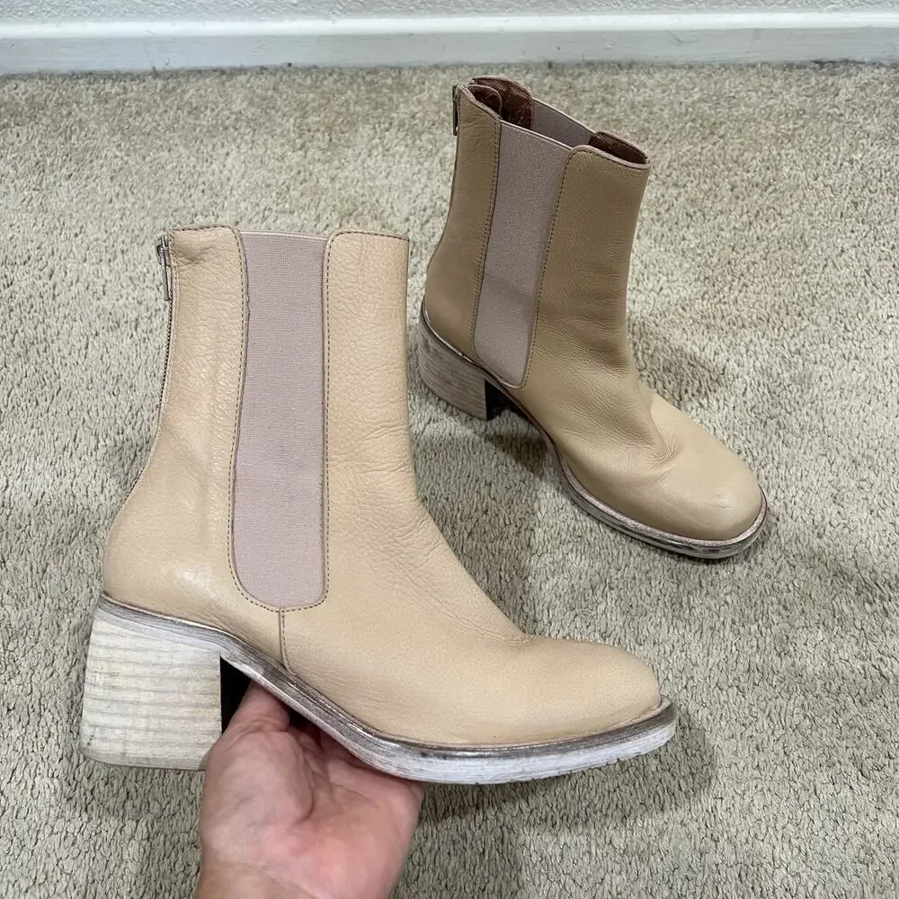 Free People Essential Chelsea Boots Size 36.5/6.5 Tan Leather Y2K Boho